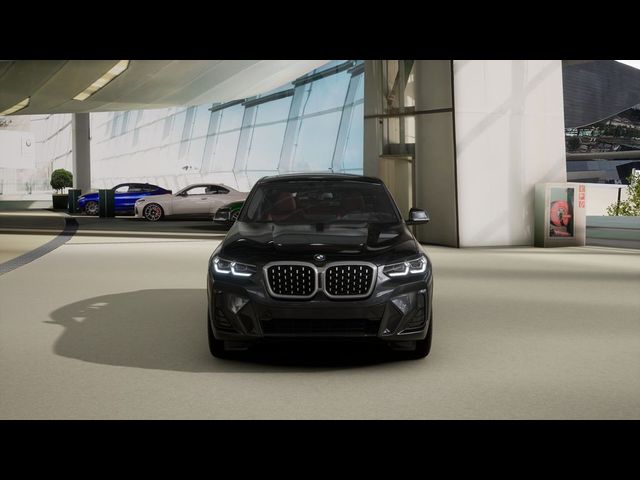 2025 BMW X4 xDrive30i