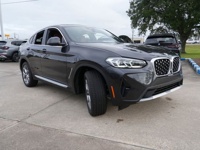 2025 BMW X4 xDrive30i