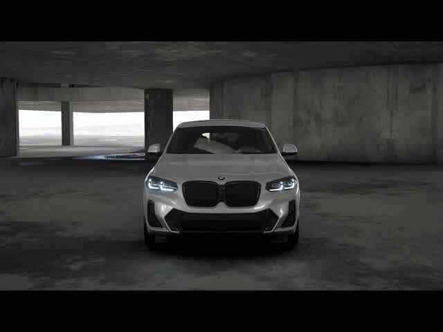 2025 BMW X4 xDrive30i