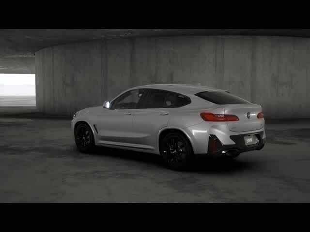 2025 BMW X4 xDrive30i