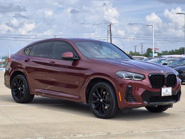2025 BMW X4 xDrive30i
