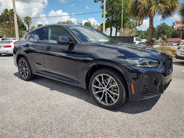 2025 BMW X4 xDrive30i