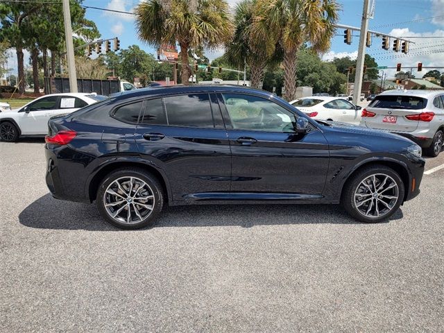 2025 BMW X4 xDrive30i