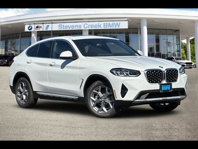 2025 BMW X4 xDrive30i