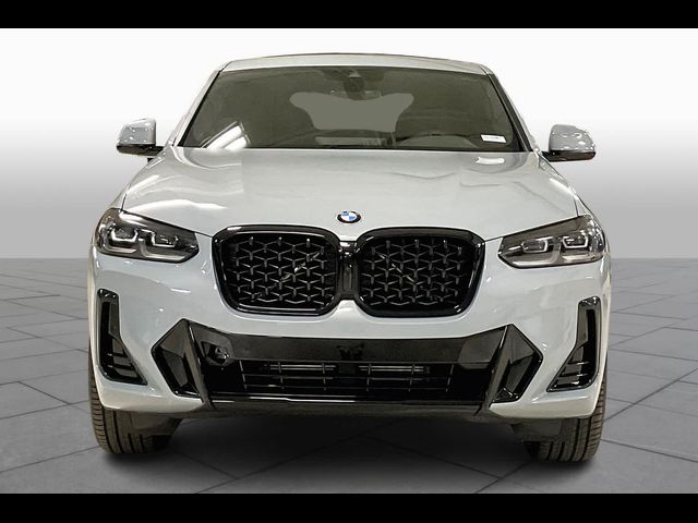 2025 BMW X4 xDrive30i