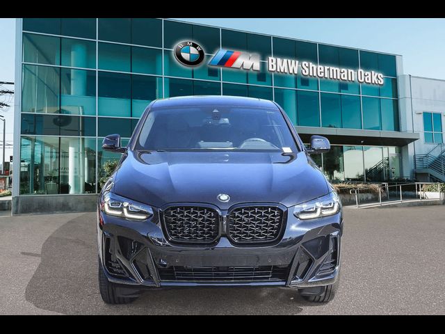 2025 BMW X4 xDrive30i