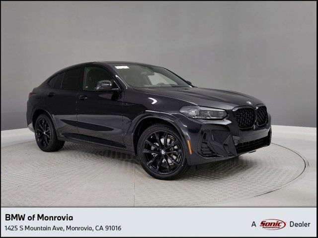 2025 BMW X4 xDrive30i