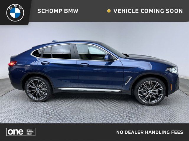 2025 BMW X4 xDrive30i