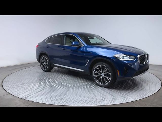 2025 BMW X4 xDrive30i