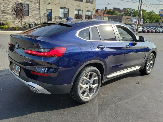 2025 BMW X4 xDrive30i