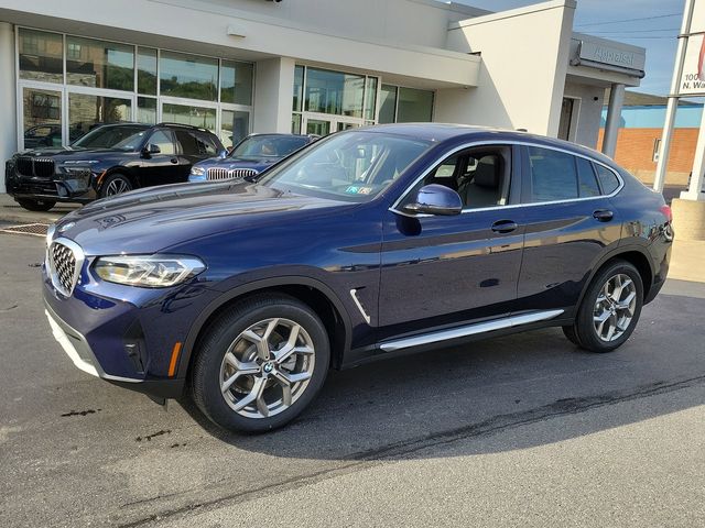 2025 BMW X4 xDrive30i