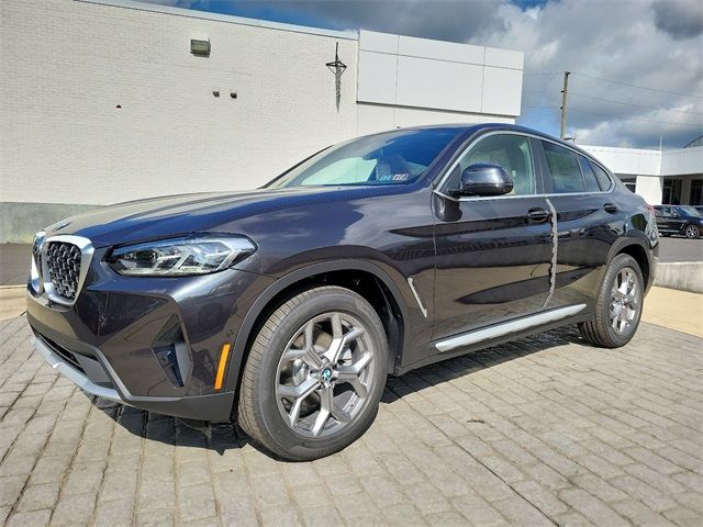 2025 BMW X4 xDrive30i