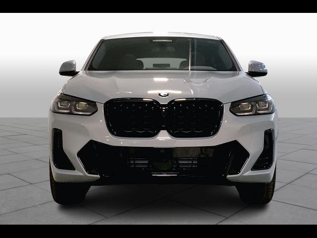 2025 BMW X4 xDrive30i