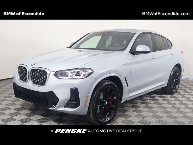 2025 BMW X4 xDrive30i