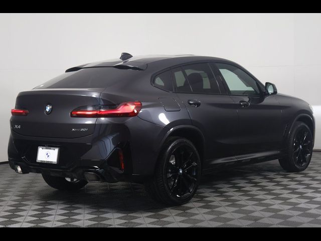 2025 BMW X4 xDrive30i