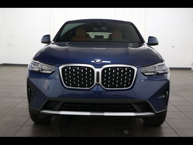 2025 BMW X4 xDrive30i