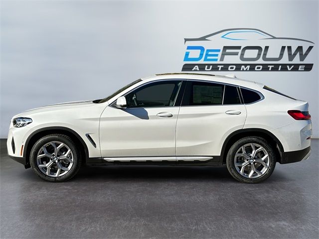 2025 BMW X4 xDrive30i