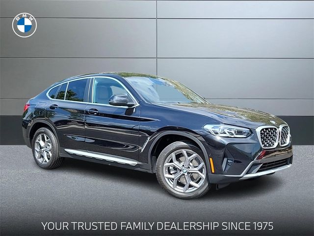 2025 BMW X4 xDrive30i