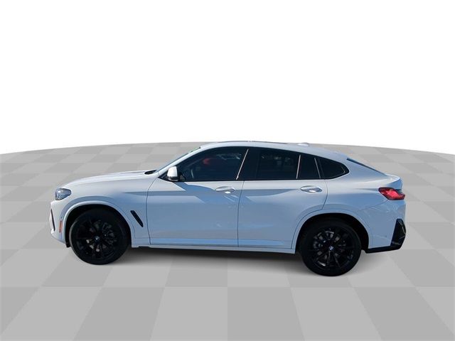 2025 BMW X4 xDrive30i