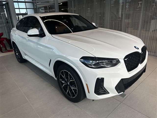 2025 BMW X4 xDrive30i