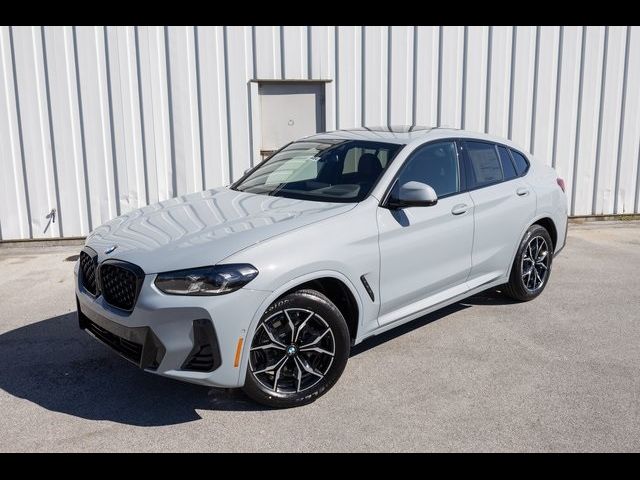 2025 BMW X4 xDrive30i