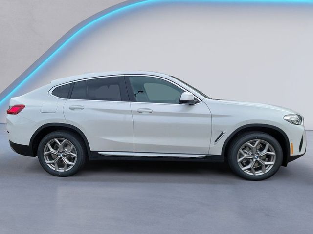 2025 BMW X4 xDrive30i