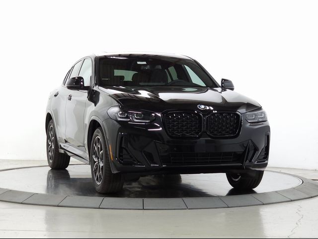 2025 BMW X4 xDrive30i