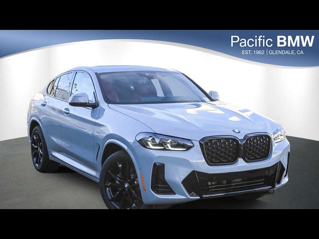 2025 BMW X4 xDrive30i