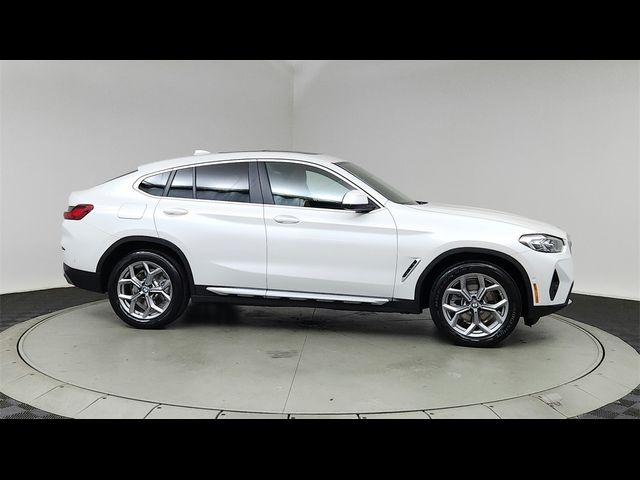 2025 BMW X4 xDrive30i