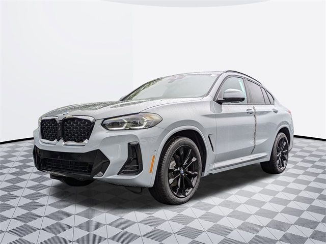 2025 BMW X4 xDrive30i