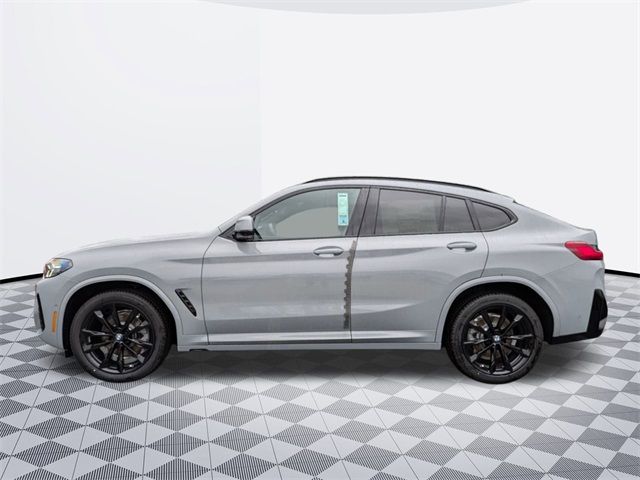 2025 BMW X4 xDrive30i