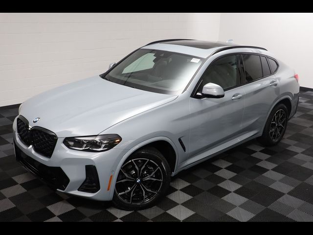 2025 BMW X4 xDrive30i