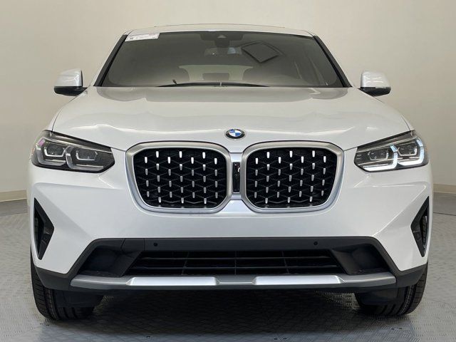 2025 BMW X4 xDrive30i