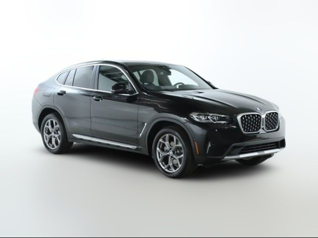 2025 BMW X4 xDrive30i