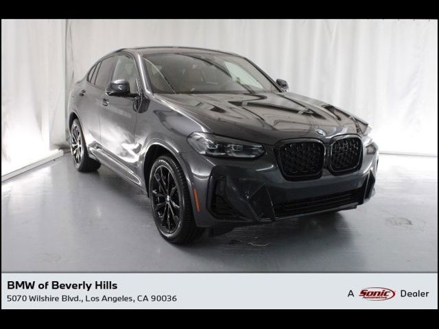 2025 BMW X4 xDrive30i