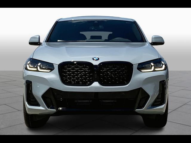 2025 BMW X4 xDrive30i