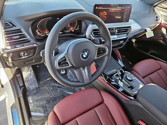 2025 BMW X4 xDrive30i