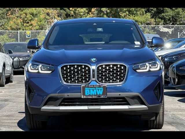 2025 BMW X4 xDrive30i