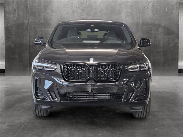 2025 BMW X4 xDrive30i