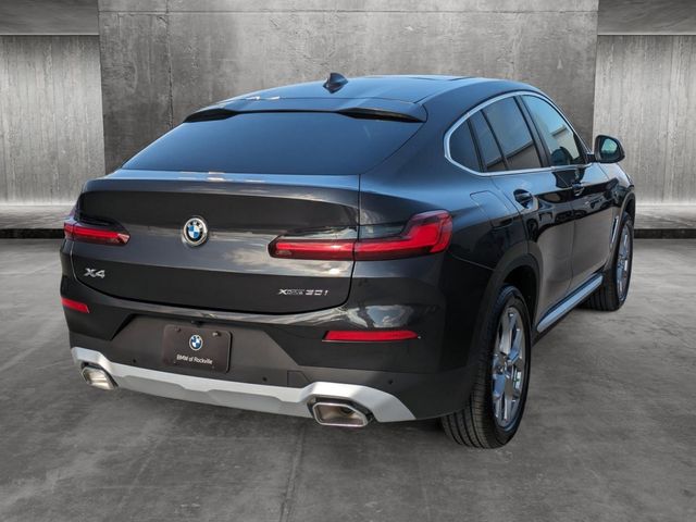 2025 BMW X4 xDrive30i