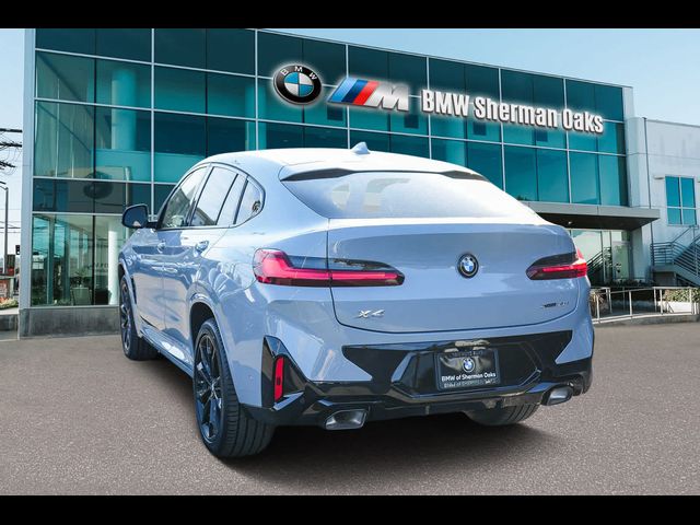 2025 BMW X4 xDrive30i