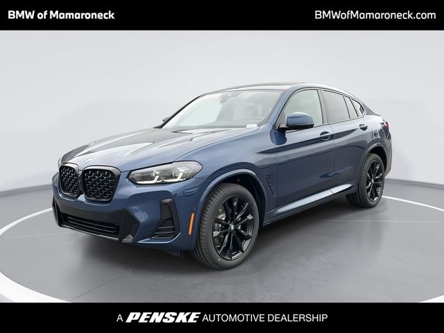 2025 BMW X4 xDrive30i