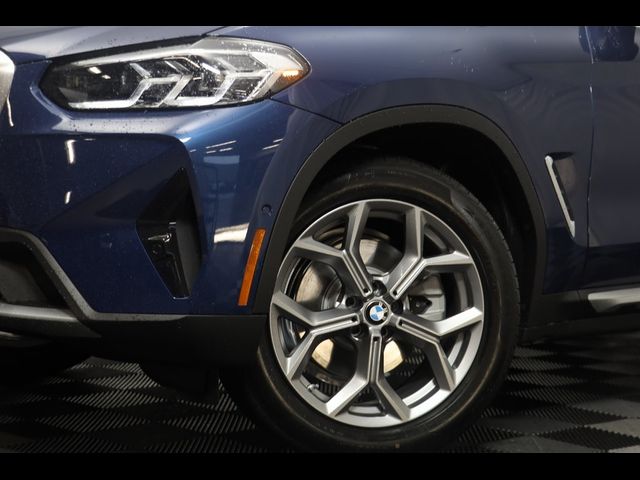 2025 BMW X4 xDrive30i