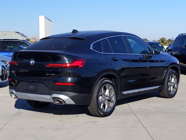 2025 BMW X4 xDrive30i