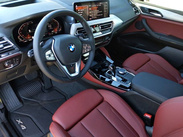 2025 BMW X4 xDrive30i