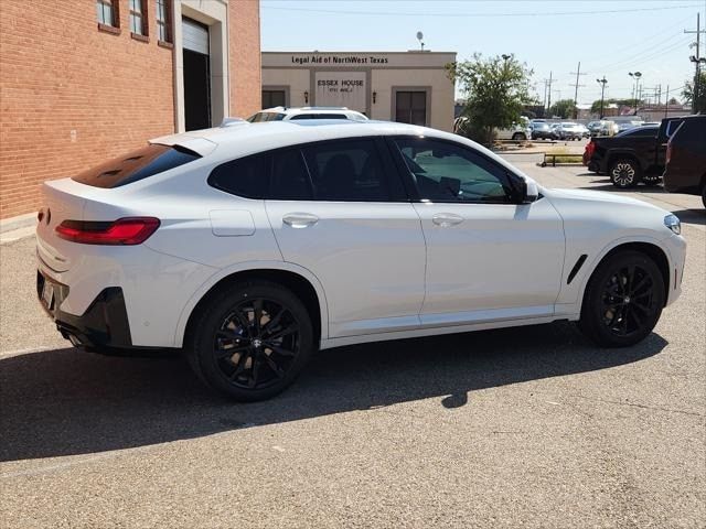 2025 BMW X4 xDrive30i