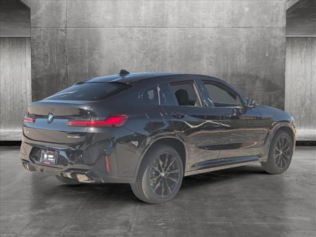 2025 BMW X4 xDrive30i