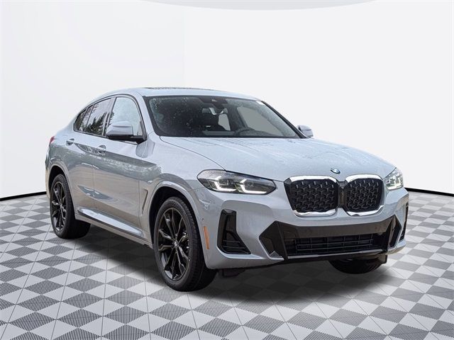 2025 BMW X4 xDrive30i