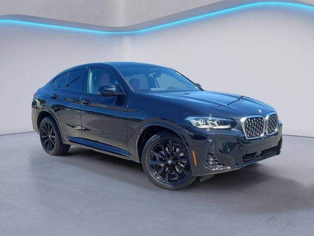 2025 BMW X4 xDrive30i