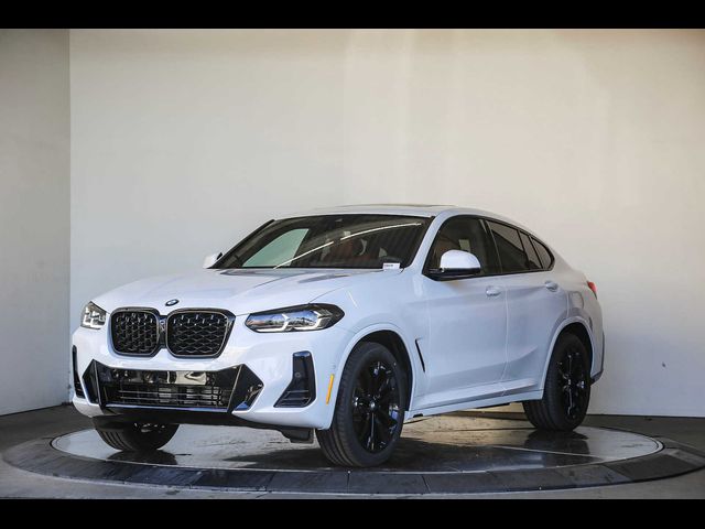 2025 BMW X4 xDrive30i